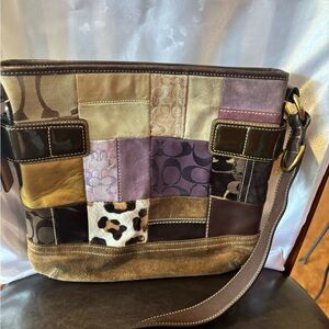 COACH Holiday
Patchwork Handbag/ Shoulder Bag
HO5S-3573 Eve-N-Dash Vintage